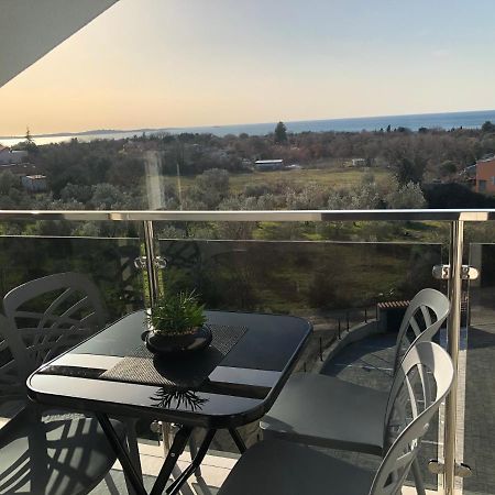Apartment Serena, Sea View, 佩罗杰 外观 照片