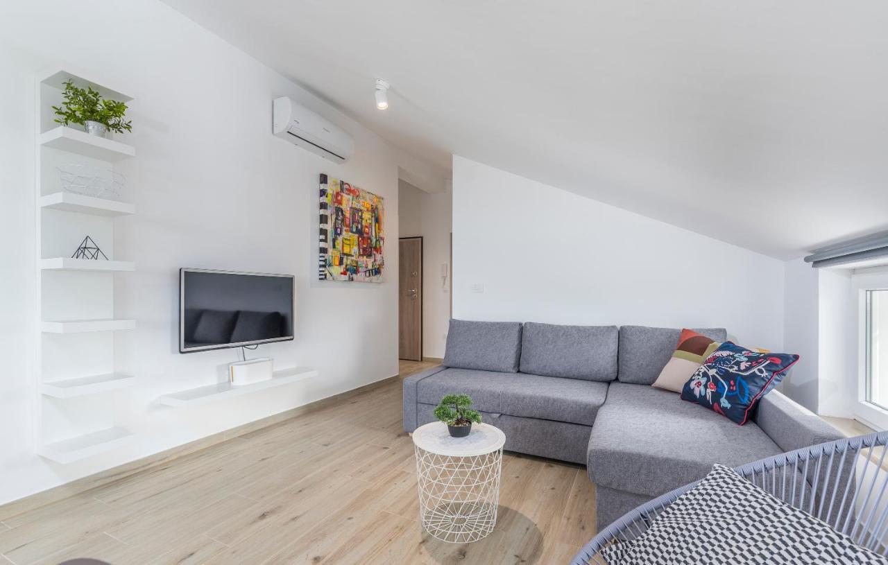Apartment Serena, Sea View, 佩罗杰 外观 照片