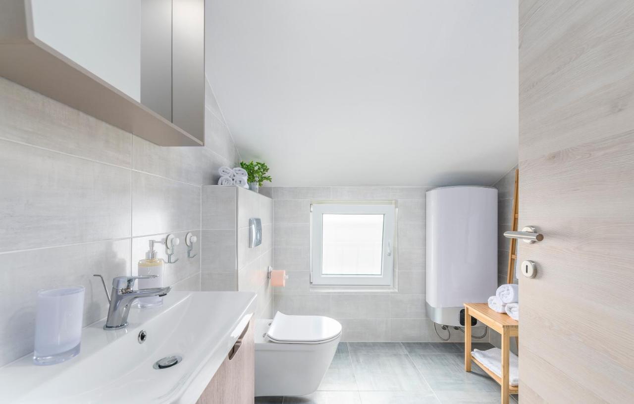 Apartment Serena, Sea View, 佩罗杰 外观 照片